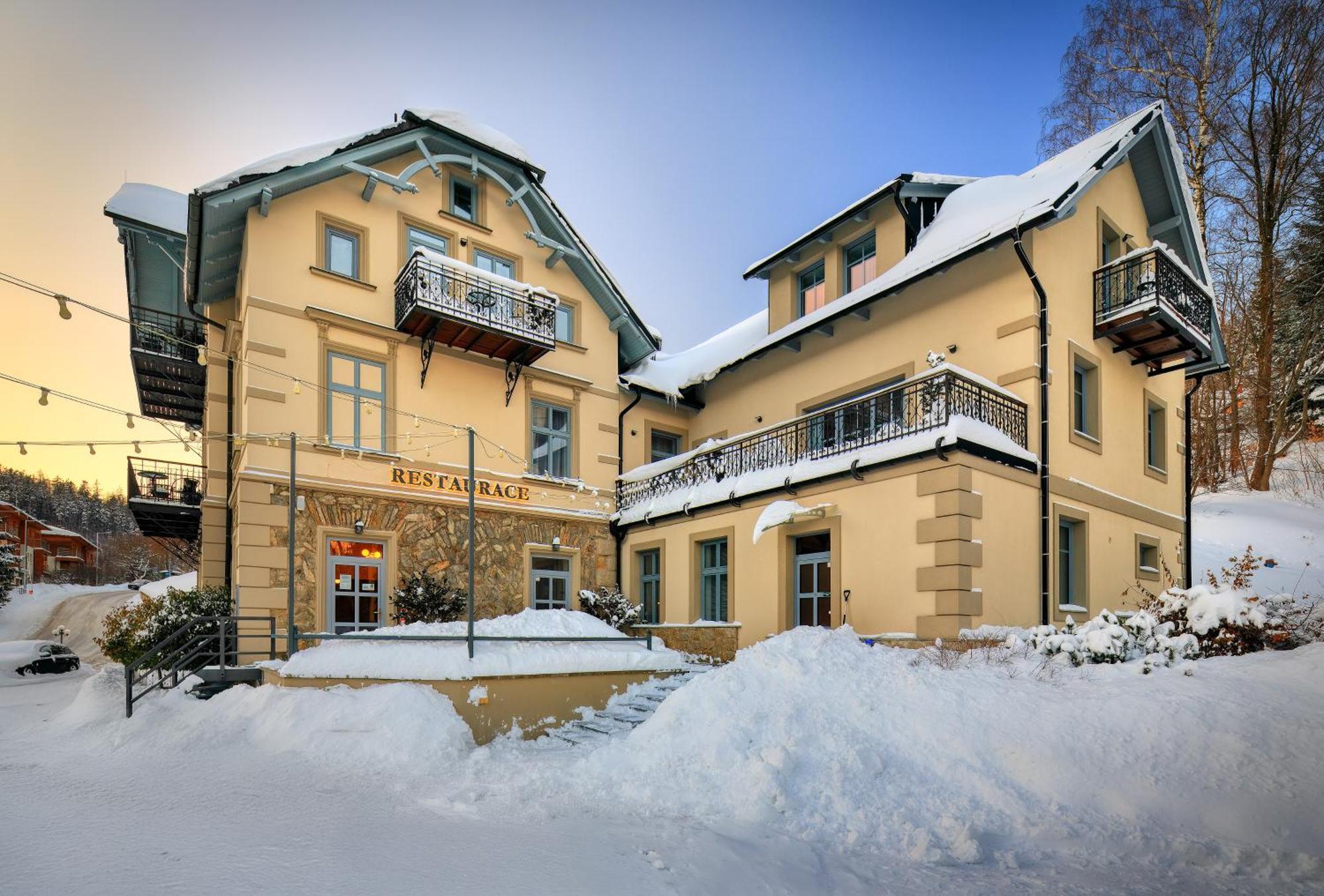 Residence Vyhlidka Янске-Лазне Екстер'єр фото